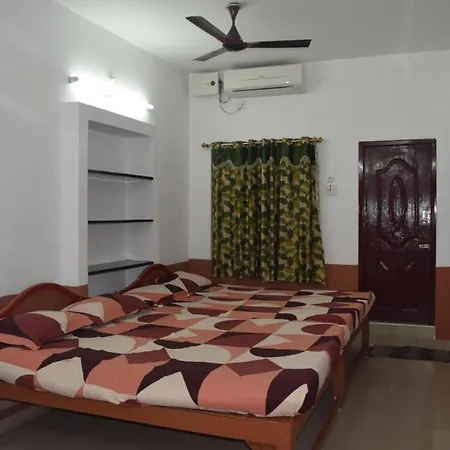 Velanganni Vinodth Homestay Exterior photo
